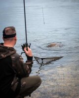 Fox Eos-X Landing Net - 6ft 42inch