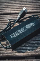 Voltacase Ladegerät 12V