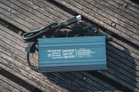 Voltacase Ladegerät 12V